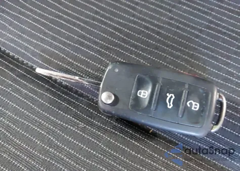 2013 Volkswagen Tiguan S из США, поврежденный, VIN WVGAV3AX3DW566784